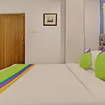 Hotel Royal Crowne Near Kolkata Airport