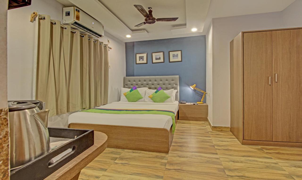 Hotel Royal Crowne Near Airport 3*